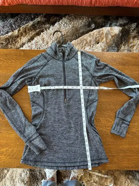 Lululemon Set: Run: Swiftly 1/2 Zip(6) & Cropped High-Rise Leggings (Size 2) - Picture 2 of 10